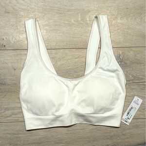 NWT Underscore Size Small White T-Shirt Bra